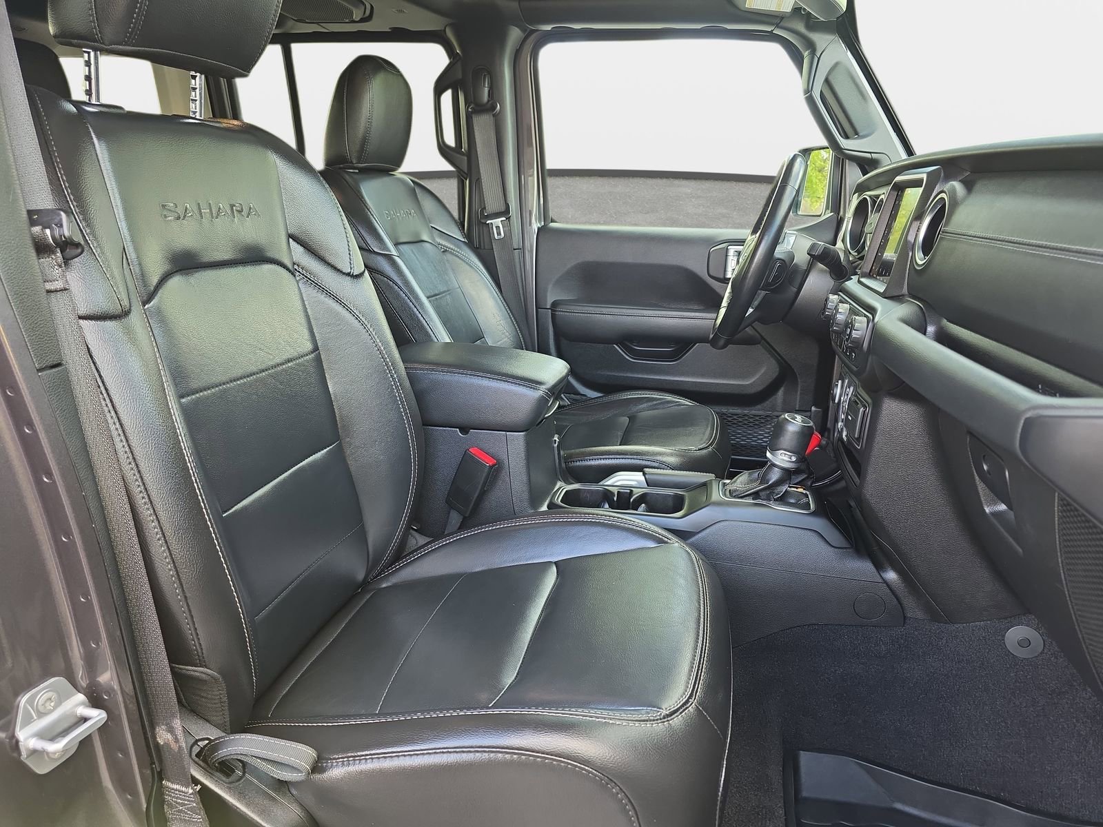 Used 2021 Jeep Wrangler Unlimited Sahara image 10