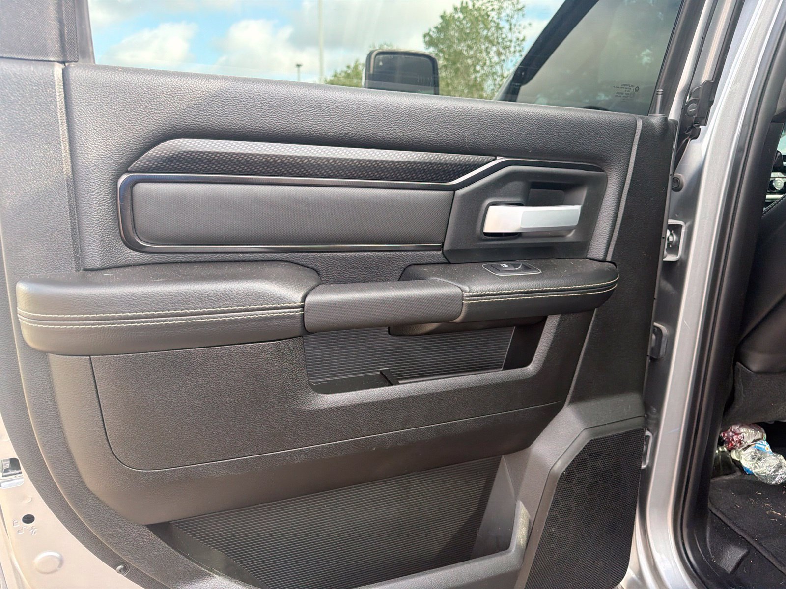 Used 2024 RAM 2500 Rebel AWD/4WD image 9