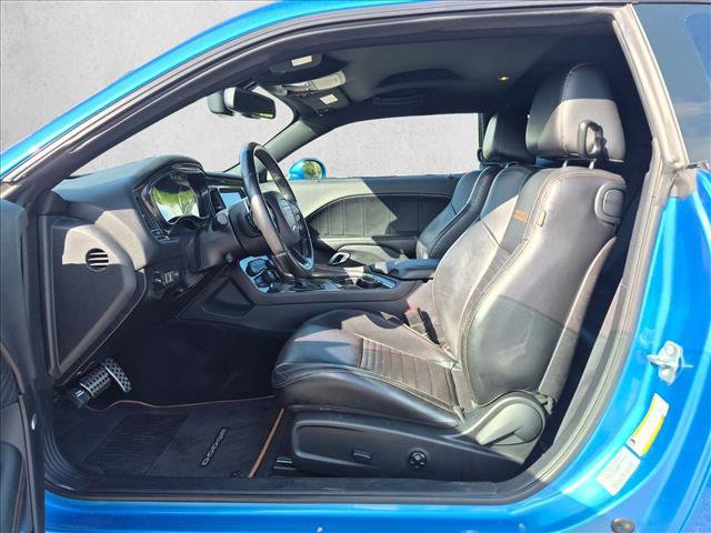 Used 2015 Dodge Challenger R/T Plus RWD image 18