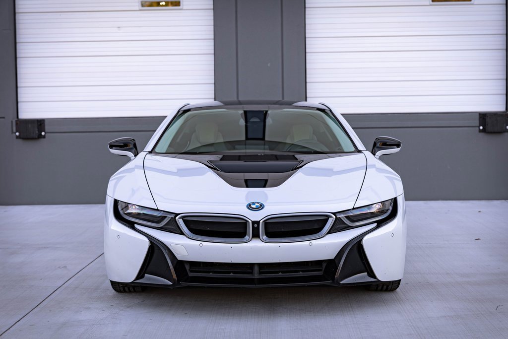 Used 2017 BMW i8 image 3