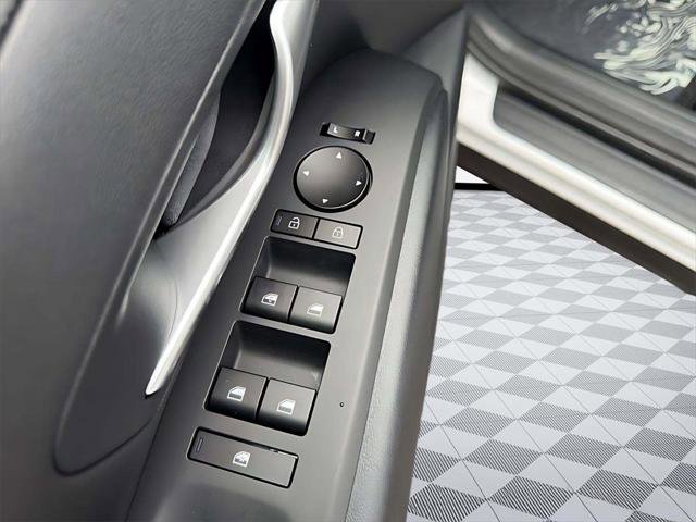 New 2026 Hyundai Tucson Blue SE w/ Tow & Go Package image 12