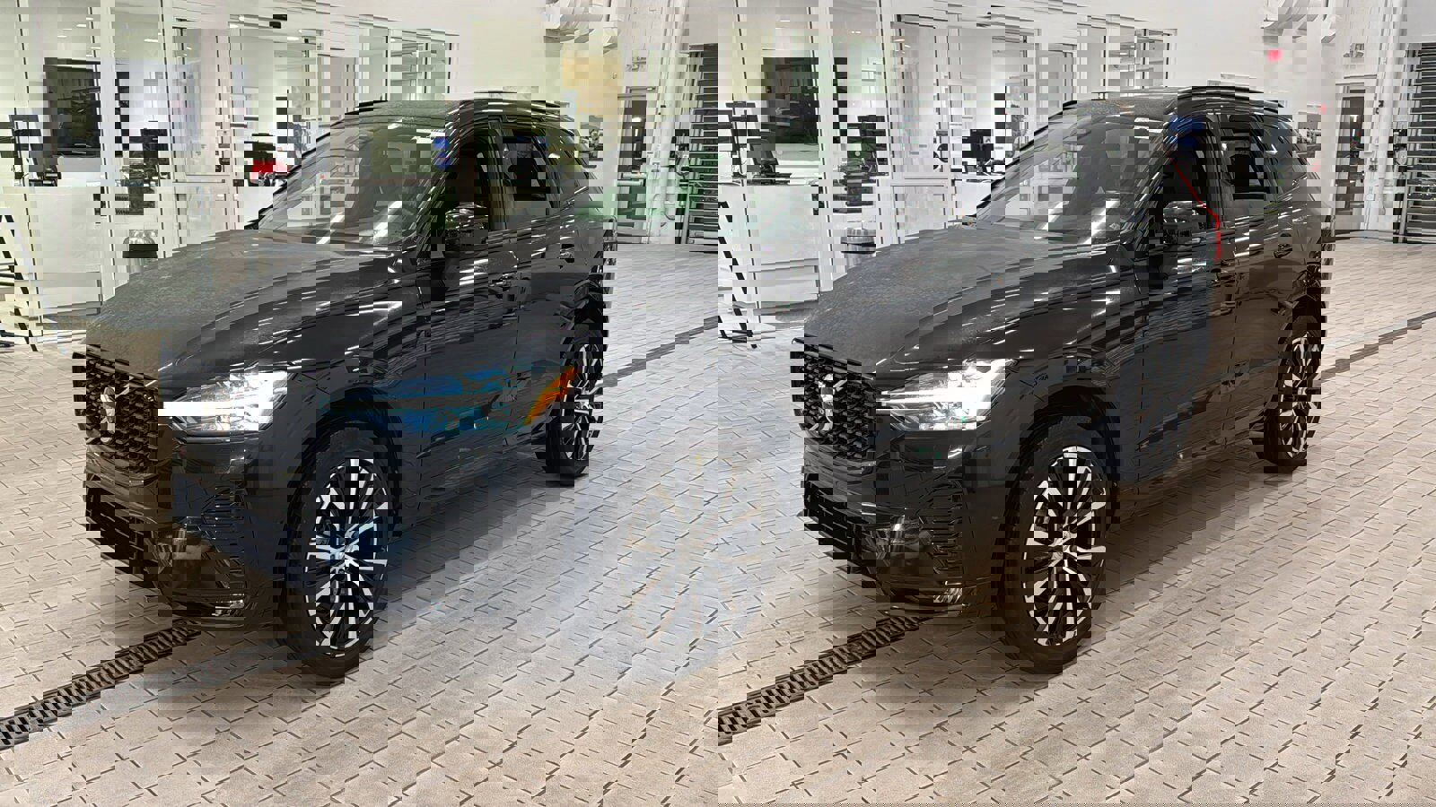 Certified 2023 Volvo XC60 B5 Plus w/ Climate Package image 9