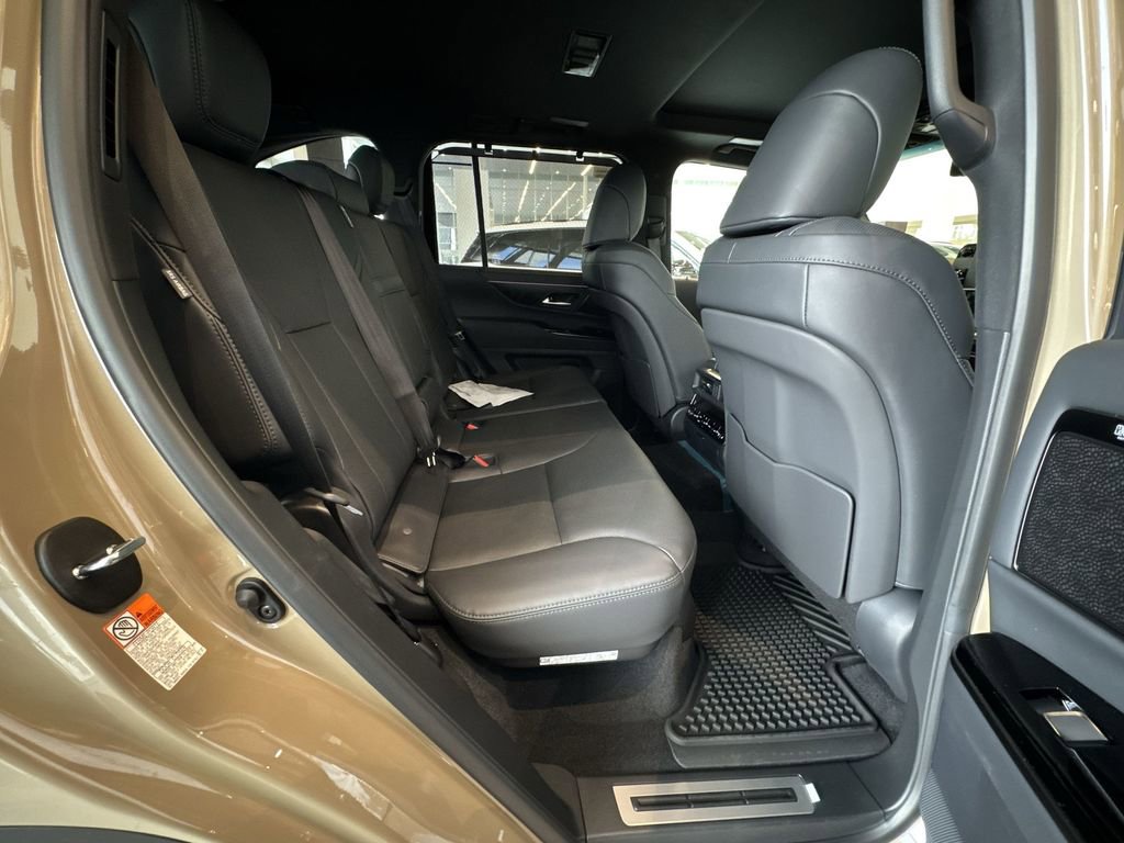 New 2026 Lexus LX 700h Overtrail image 9