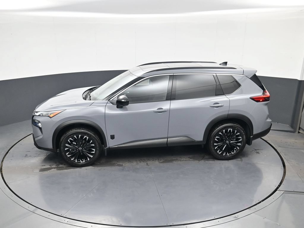 Used 2026 Nissan Rogue Dark Armor FWD image 29