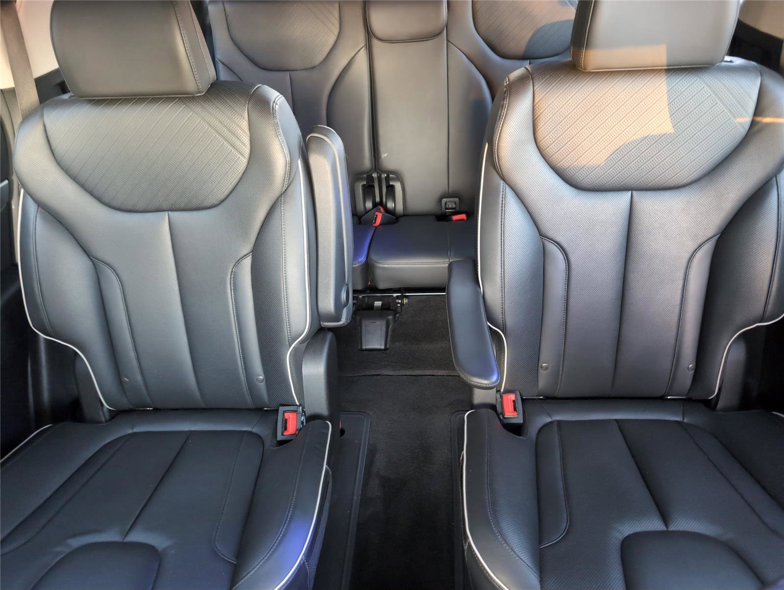 Used 2023 Hyundai Palisade SEL image 23