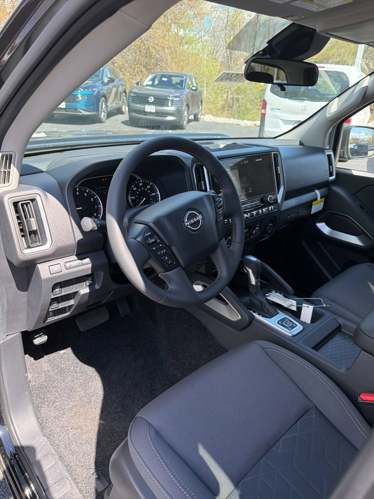 New 2026 Nissan Frontier SV w/ SV Convenience Package AWD/4WD image 16