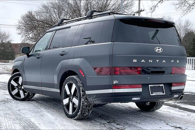 Used 2025 Hyundai Santa Fe Limited image 12