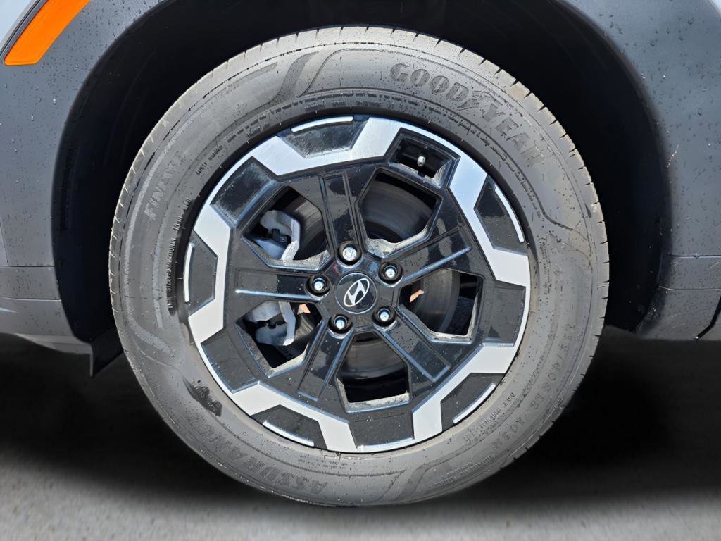 Certified 2025 Hyundai Santa Fe SEL AWD/4WD image 10