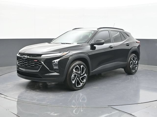 New 2026 Chevrolet Trax RS w/ Sunroof Package FWD image 3