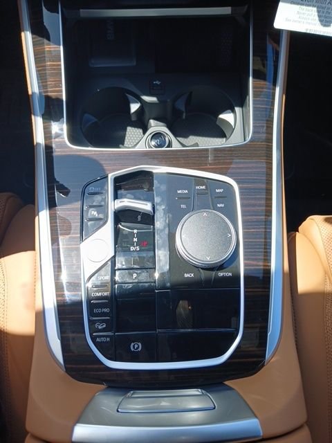New 2026 BMW X5 xDrive40i w/ M Sport Package AWD/4WD image 22