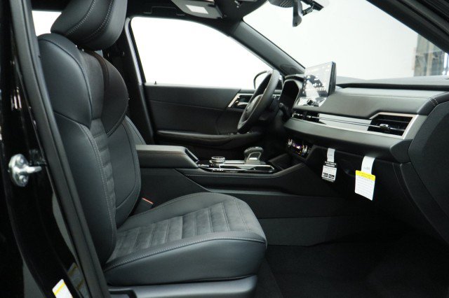 New 2026 Mitsubishi Outlander LE FWD image 17