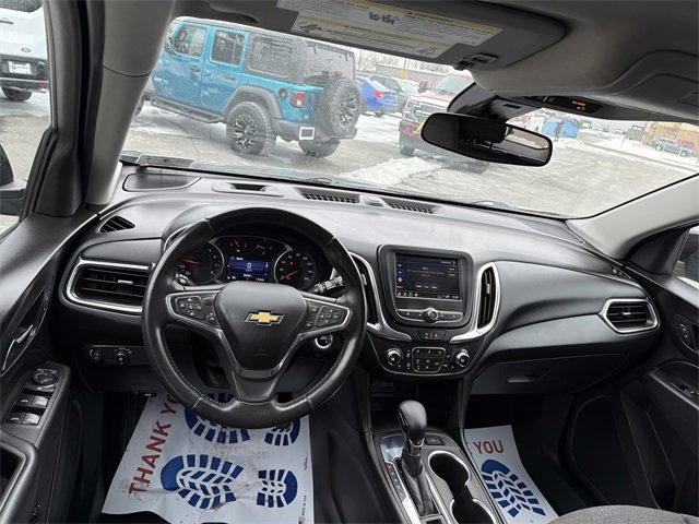 Used 2022 Chevrolet Equinox LT w/ Driver Convenience Package image 12
