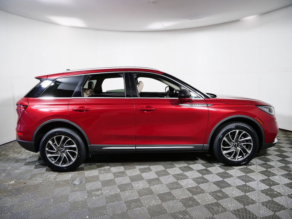 Used 2020 Lincoln Corsair AWD w/ Equipment Group 101A image 11