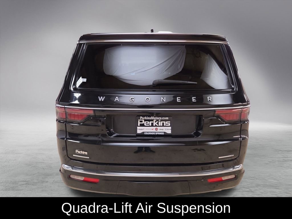 Used 2023 Jeep Wagoneer Series III w/ Preferred Equipment Group image 7