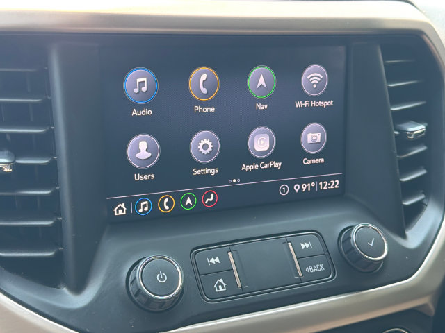 Used 2020 GMC Acadia Denali w/ Technology Package FWD image 28