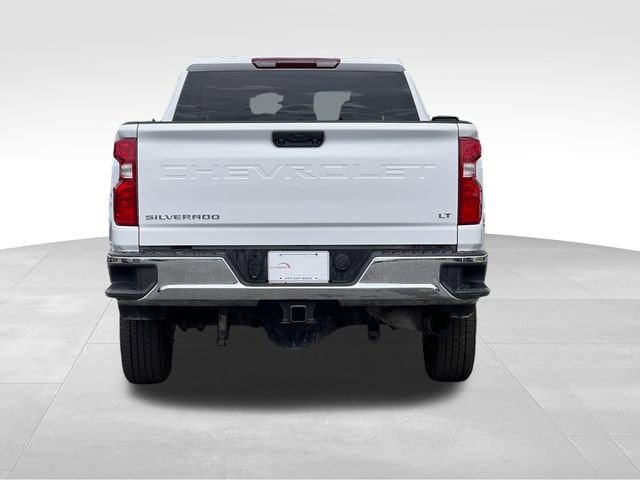 Used 2025 Chevrolet Silverado 2500 LT w/ Convenience Package AWD/4WD image 4