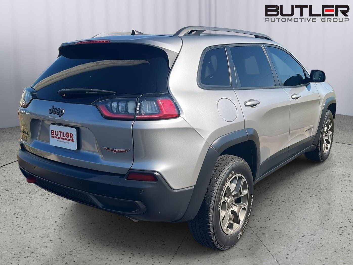 Used 2020 Jeep Cherokee Trailhawk AWD/4WD image 6