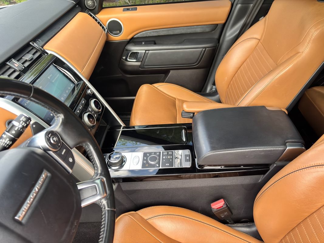 Used 2017 Land Rover Discovery HSE Luxury AWD/4WD image 28