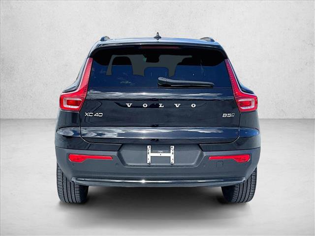 Used 2024 Volvo XC40 B5 Plus AWD/4WD image 4