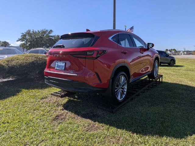 Used 2022 Lexus NX 350h AWD image 3