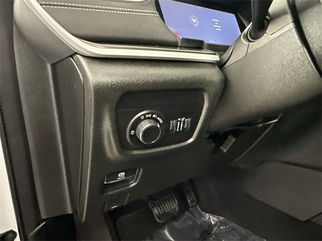 Certified 2023 Jeep Grand Cherokee L Laredo image 21