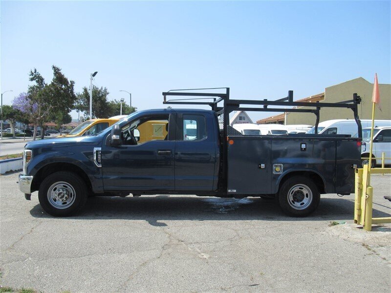 Used 2019 Ford F250 XL w/ XL Value Package RWD image 3