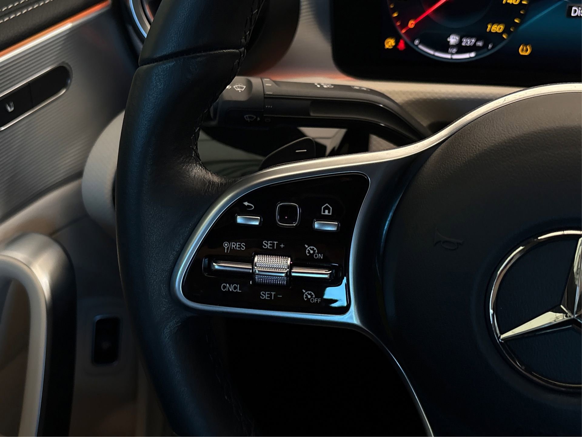 Used 2022 Mercedes-Benz CLA 250 4MATIC image 28