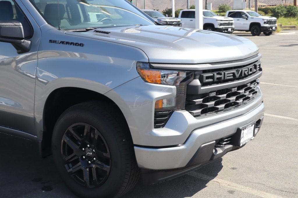 New 2026 Chevrolet Silverado 1500 Custom w/ LPO, Dark Essentials Package RWD image 9