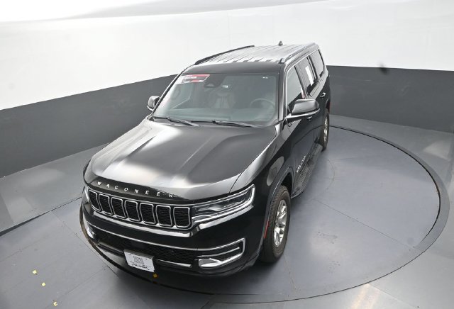 Used 2023 Jeep Wagoneer 4WD w/ Rear Seat Video Group 1 image 13