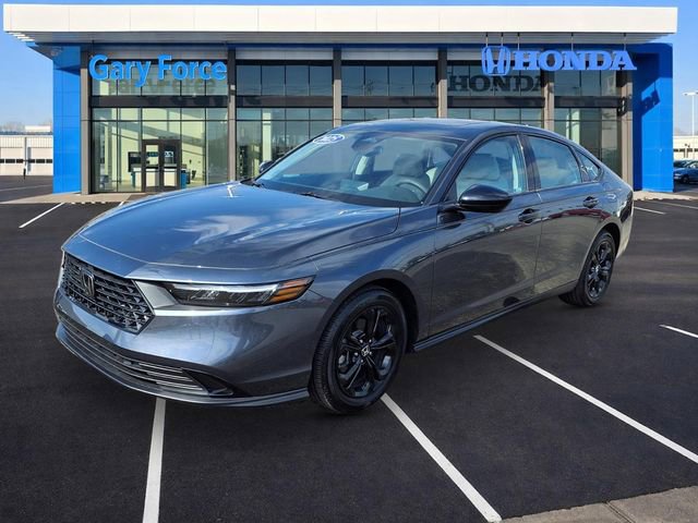 Used 2025 Honda Accord SE image 4