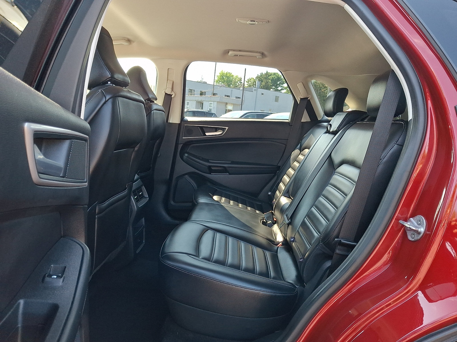 Certified 2024 Ford Edge SEL AWD/4WD image 10