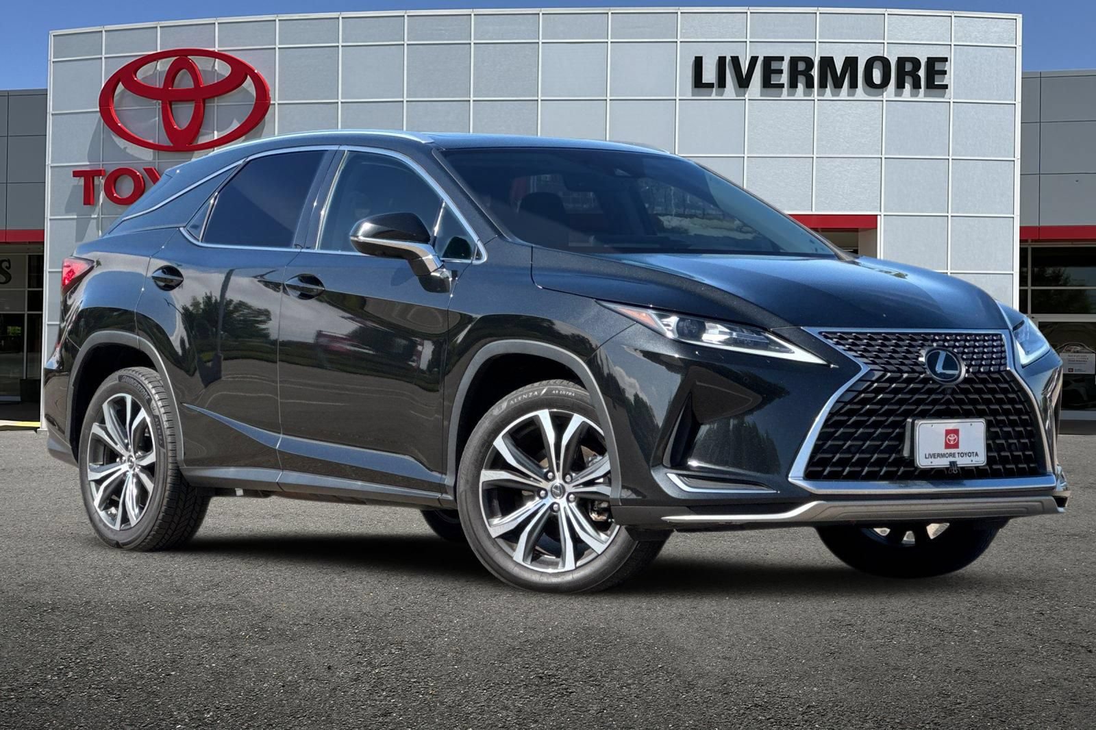 Used 2022 Lexus RX 350 AWD w/ Premium Package image 2