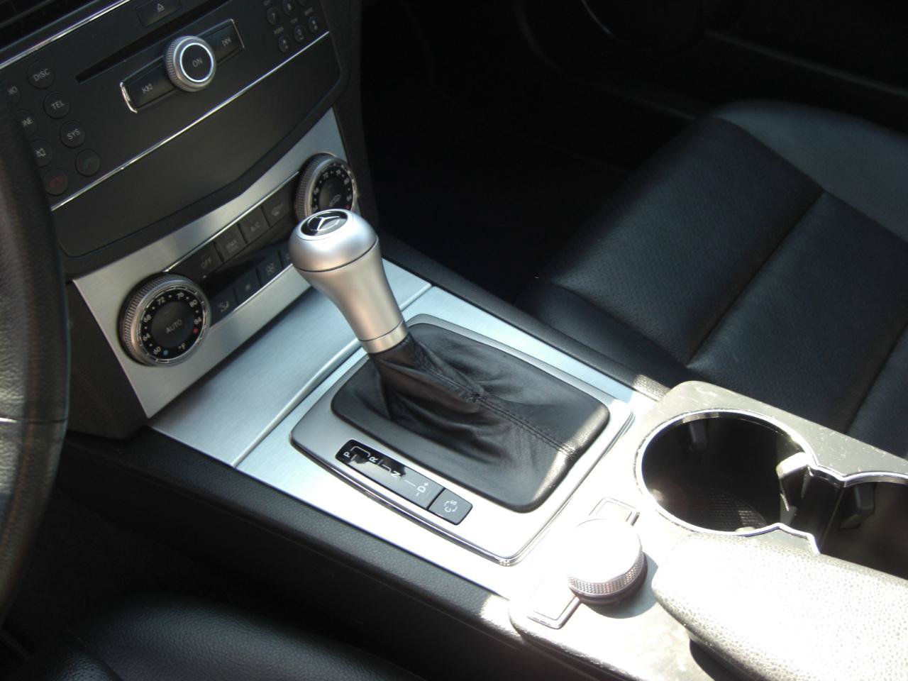 Used 2008 Mercedes-Benz C 300 Sedan image 8