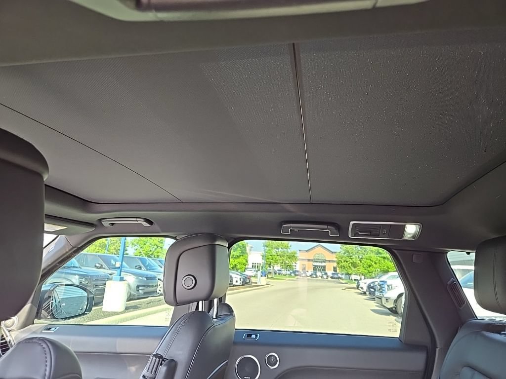Used 2019 Land Rover Range Rover Sport HSE AWD/4WD image 15