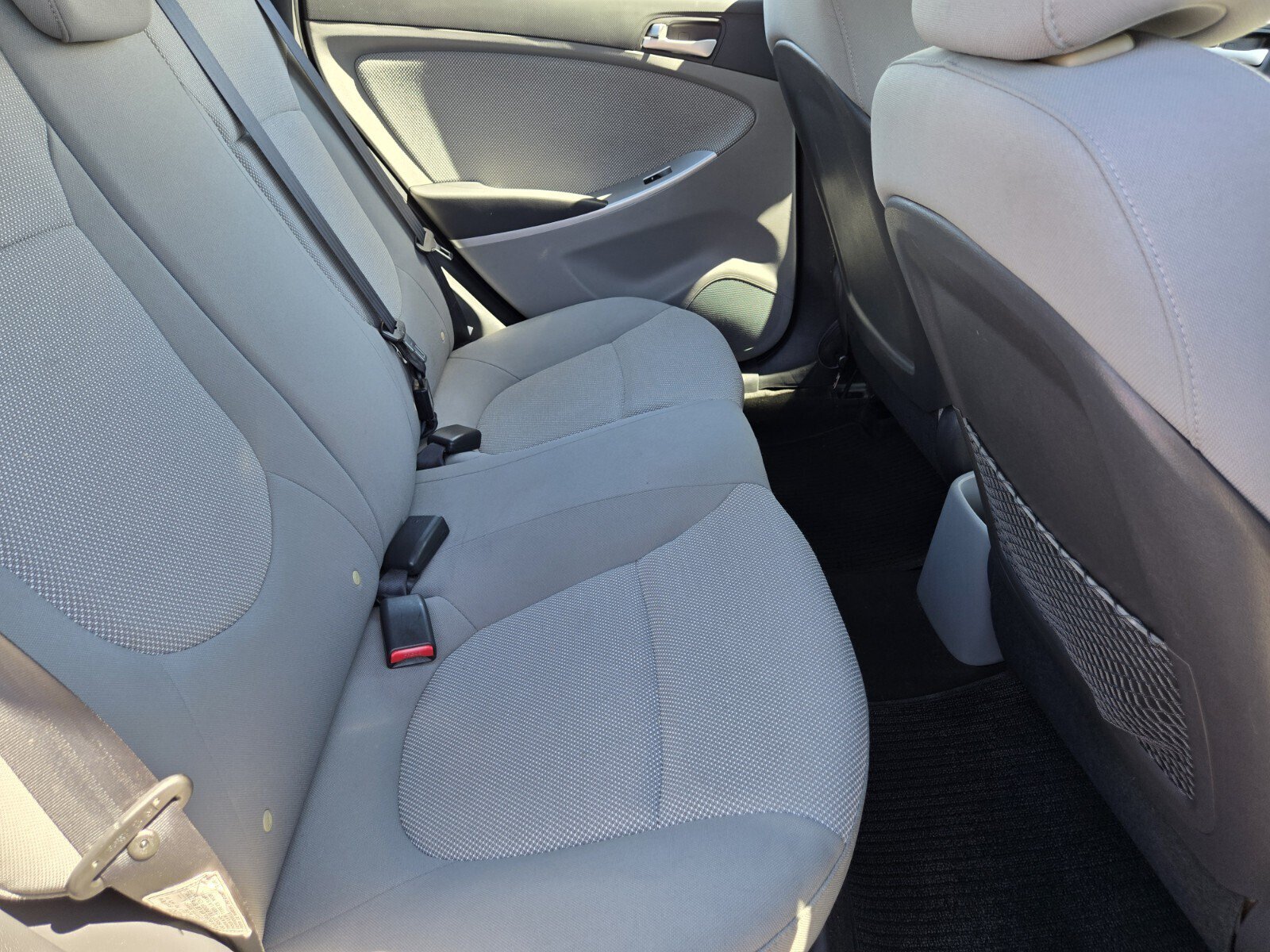 Used 2013 Hyundai Accent GLS FWD image 11