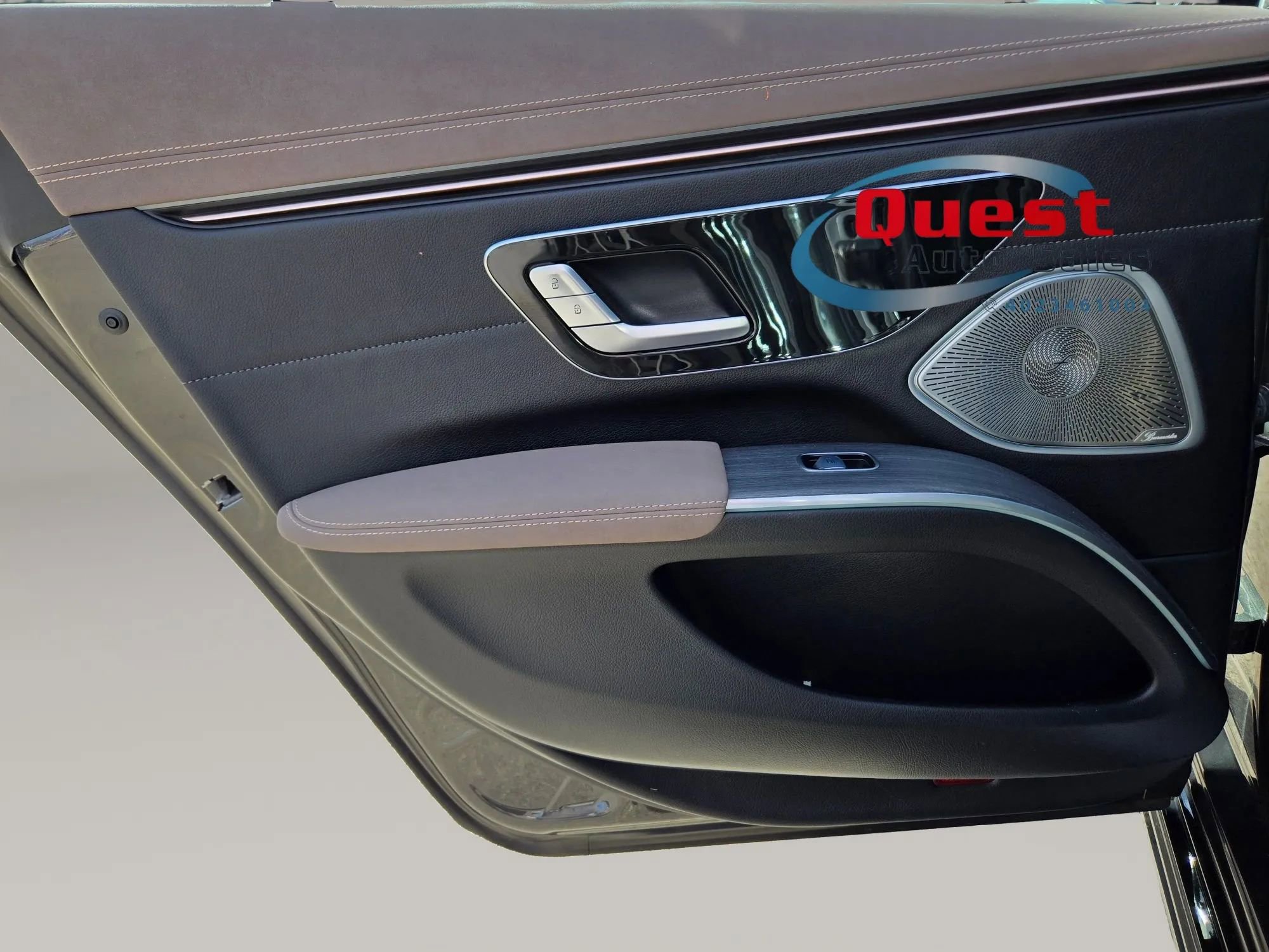 Used 2023 Mercedes-Benz EQS 580 4MATIC Sedan w/ Exclusive Trim Package image 56