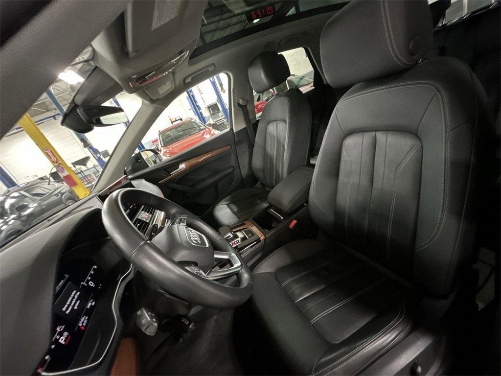 Used 2021 Audi Q5 2.0T Premium Plus w/ Premium Plus Package image 15