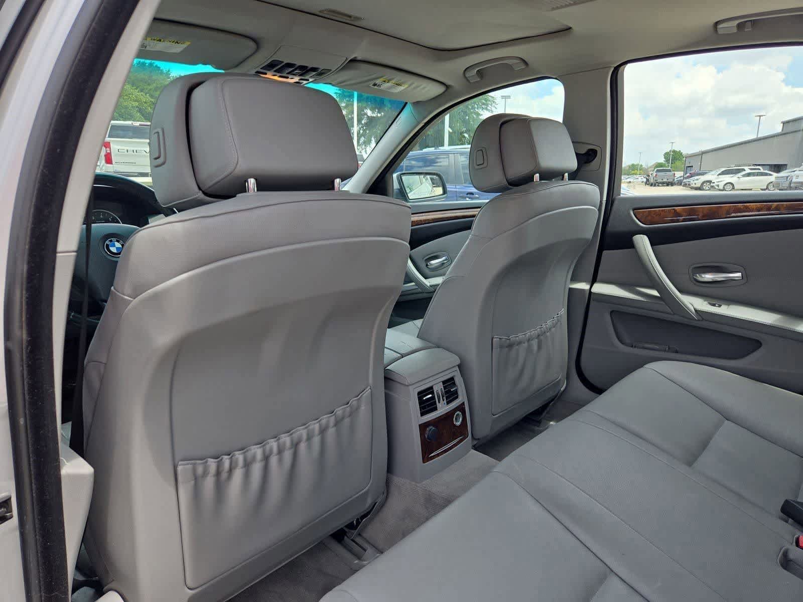 Used 2009 BMW 528i Sedan RWD image 16