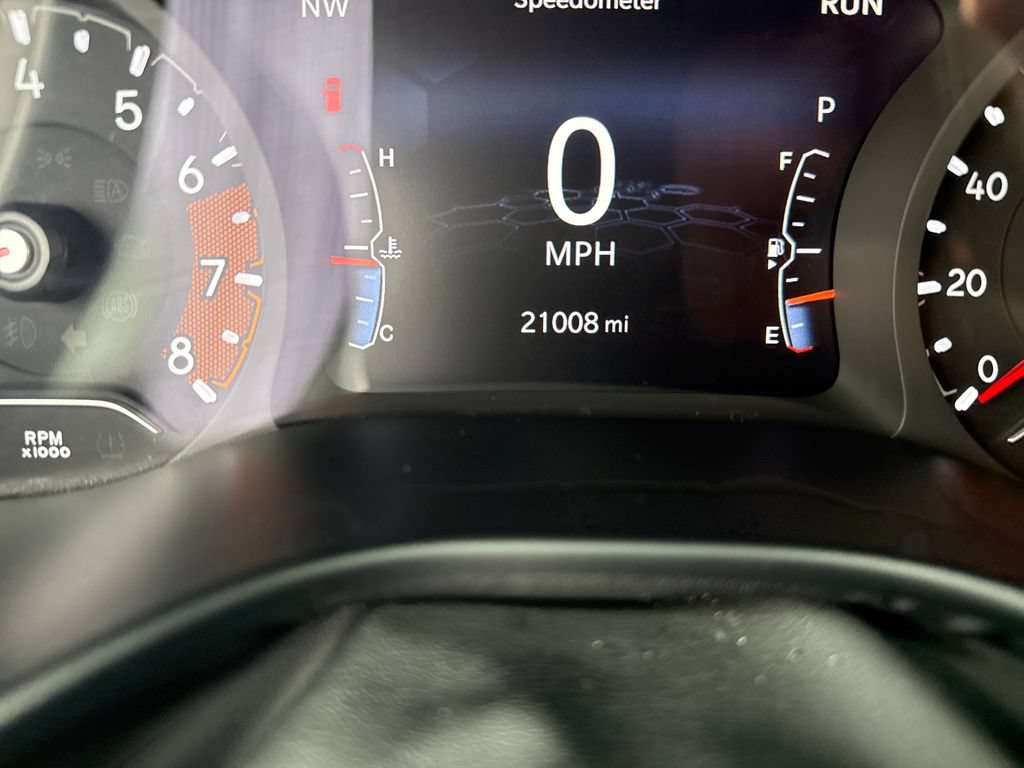 Used 2022 Jeep Compass Trailhawk w/ Trailhawk Convenience Group AWD/4WD image 28