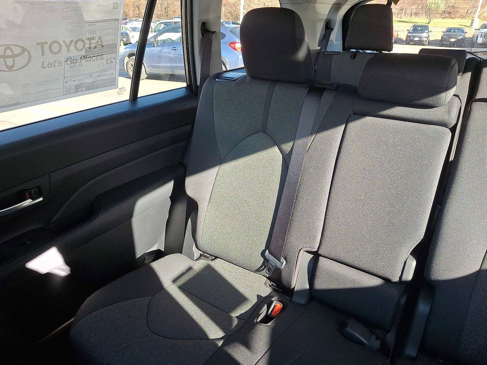 New 2026 Toyota Grand Highlander LE image 12