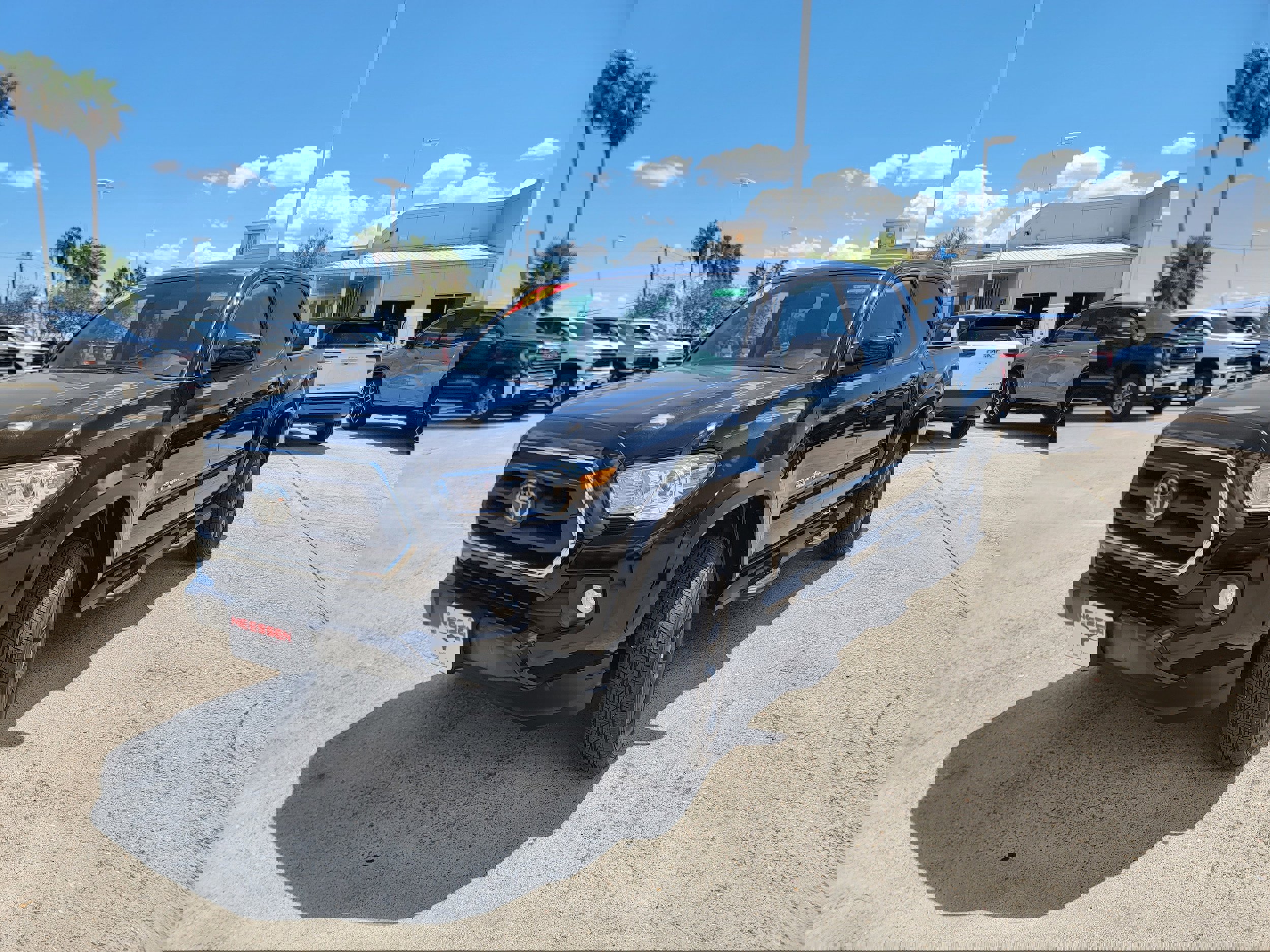 Used 2023 Toyota Tacoma SR5 w/ SR5 Appearance Package image 3