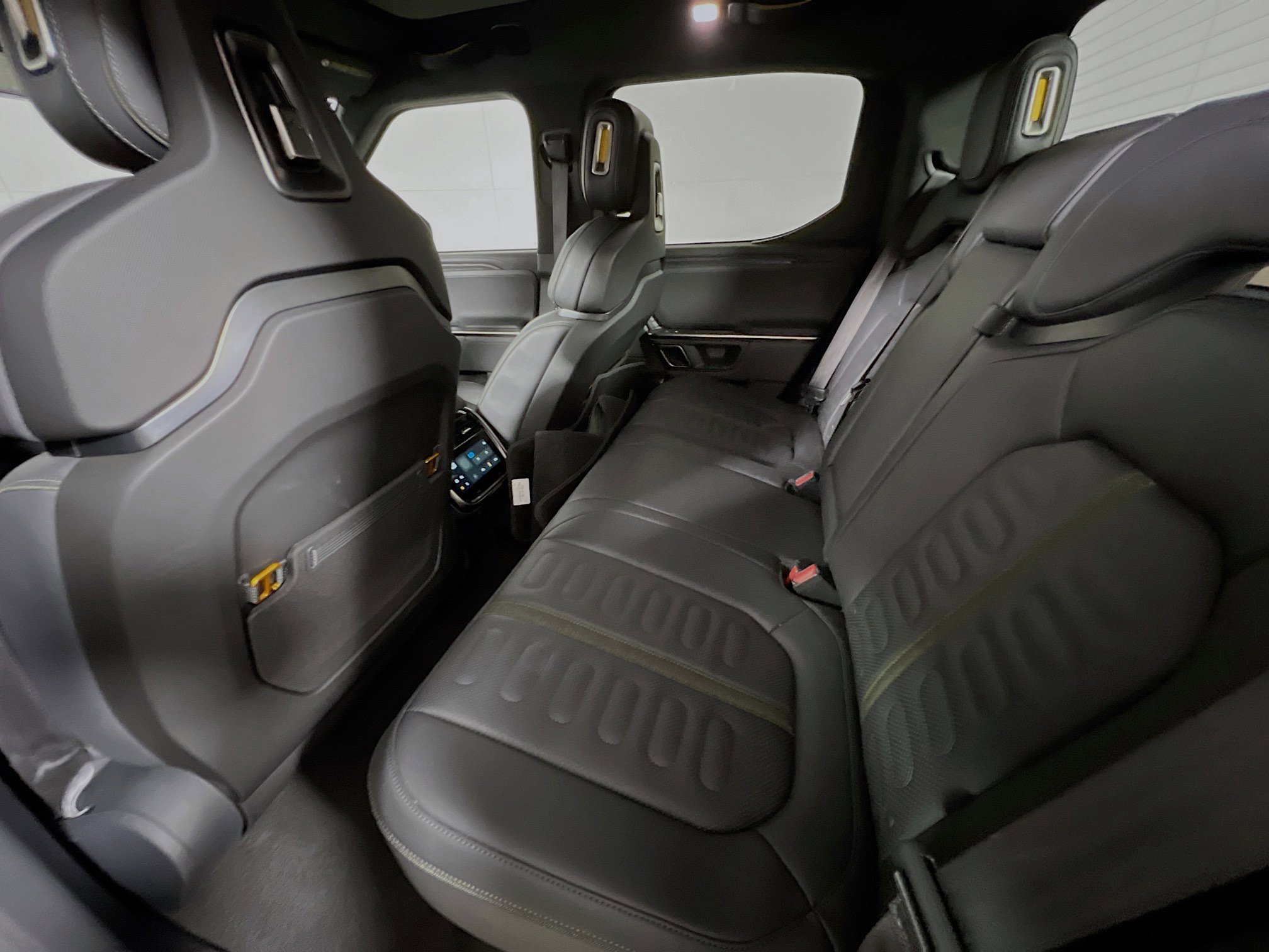 Used 2023 Rivian R1T Adventure image 26