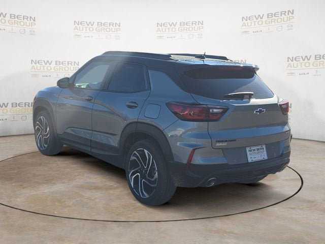 New 2026 Chevrolet TrailBlazer RS w/ Convenience Package FWD image 3