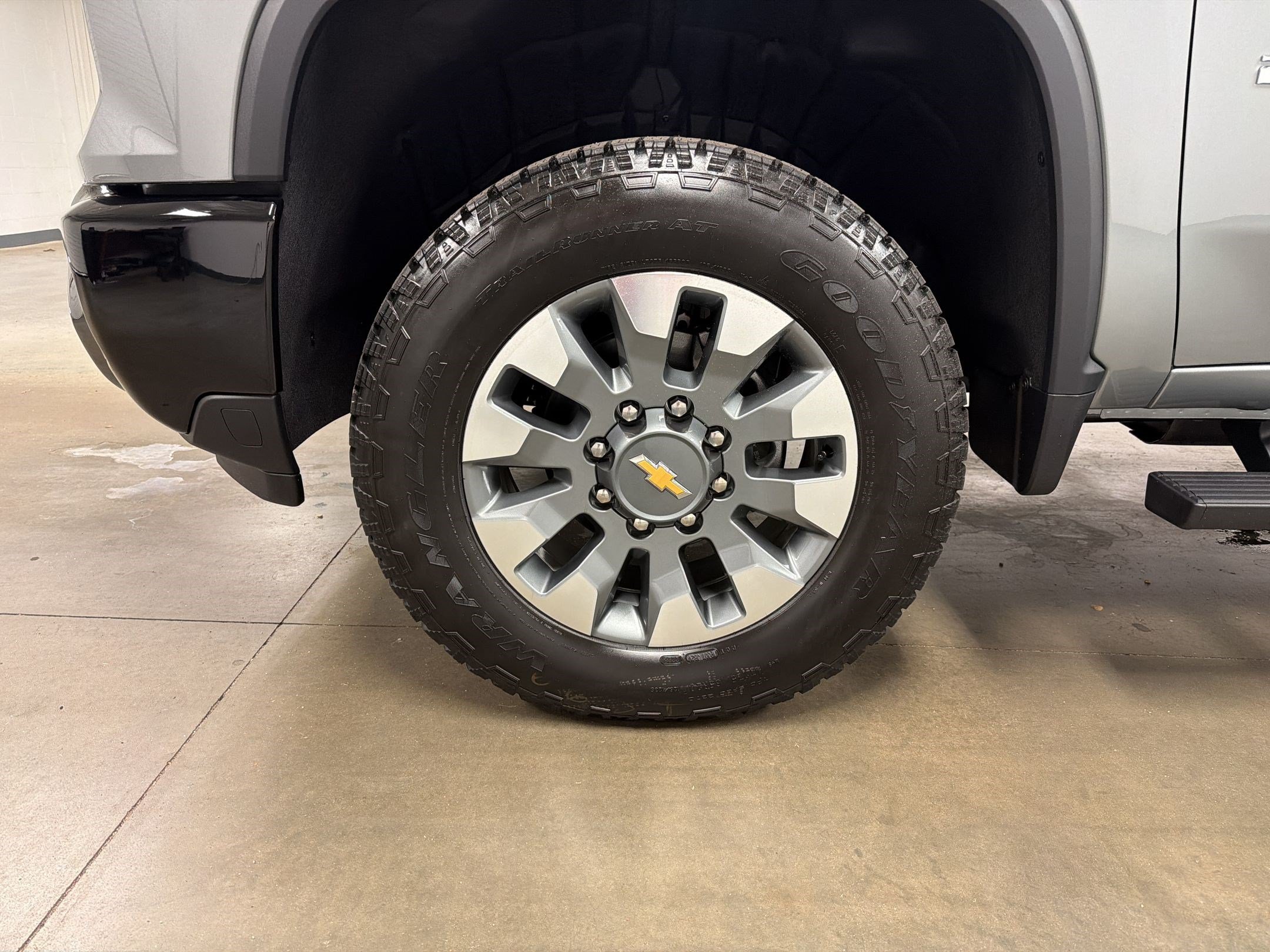 New 2026 Chevrolet Silverado 2500 Custom w/ Custom Value Package AWD/4WD image 12