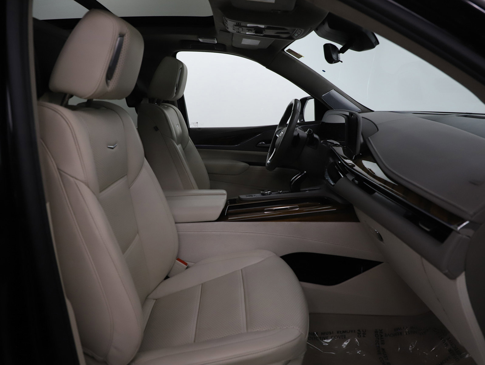 Used 2024 Cadillac Escalade ESV Sport Platinum w/ LPO, ONYX Package image 11