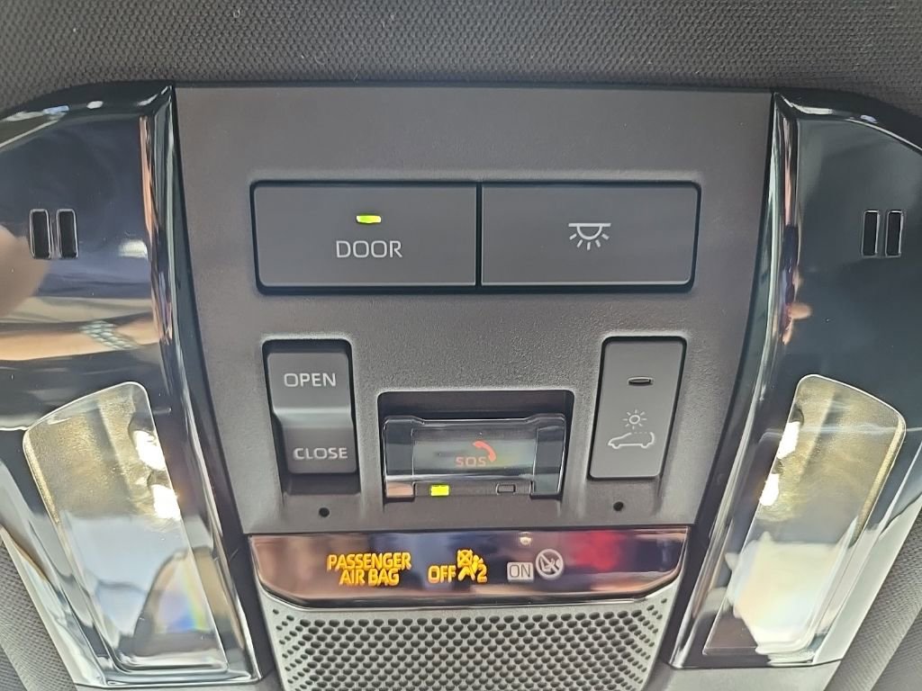 Used 2025 Lexus GX 550 w/ Accessory Package (2T) image 42