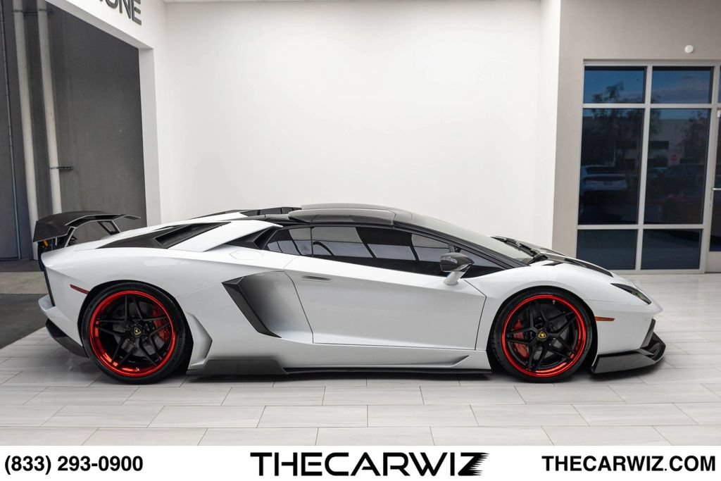 Used 2017 Lamborghini Aventador LP 700-4 AWD/4WD image 39