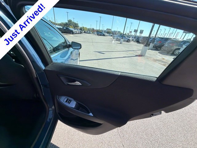 Used 2025 Chevrolet Malibu LT FWD image 27