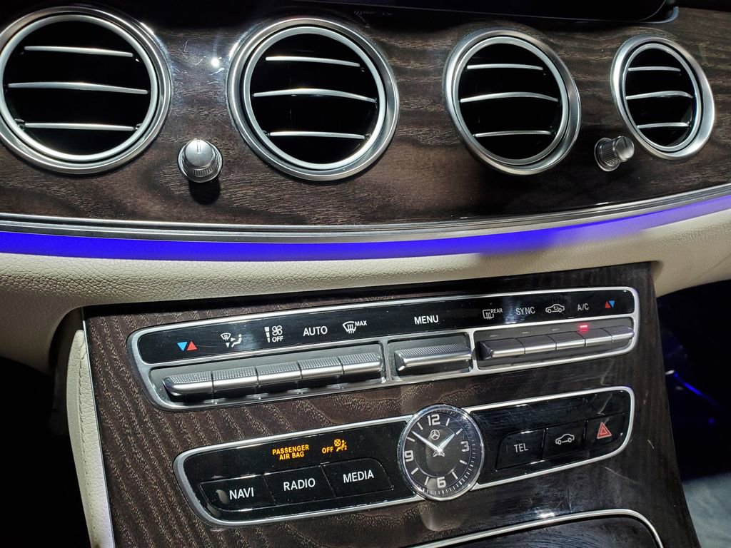 Used 2020 Mercedes-Benz E 350 Sedan image 32