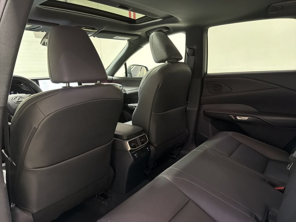 Used 2023 Lexus RX 350 Premium Plus w/ Accessory Package (Z1) FWD image 22